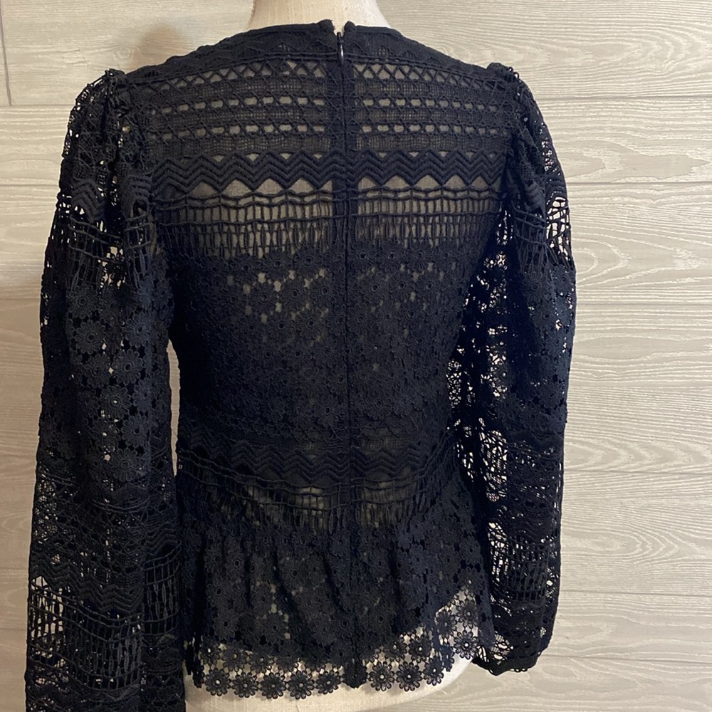 Express lace peplum blouse. Size XS - Picture 3 of 8